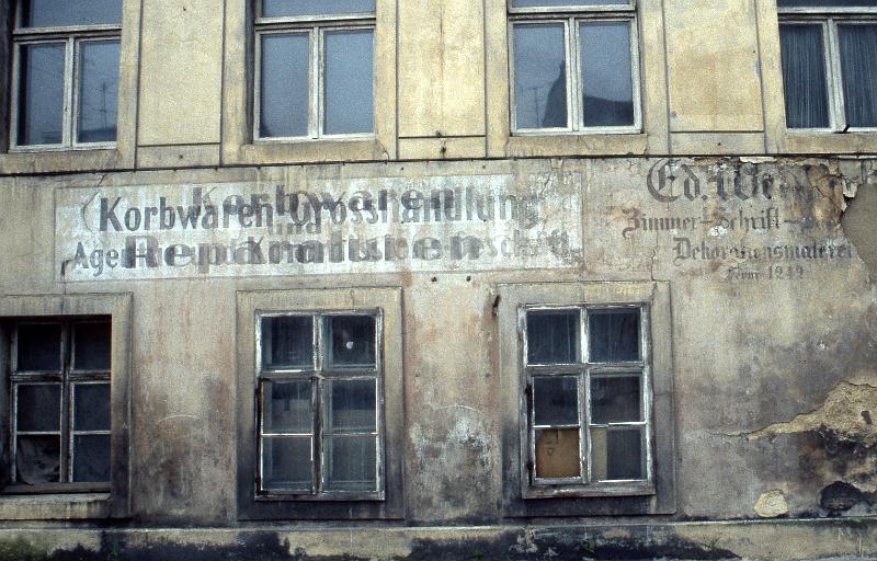 Zittau, Breite Str. 3, 21.6.1997 (1).jpg - Korbwaren-Grosshandlung - Reparaturen (mehrfach übereinander)